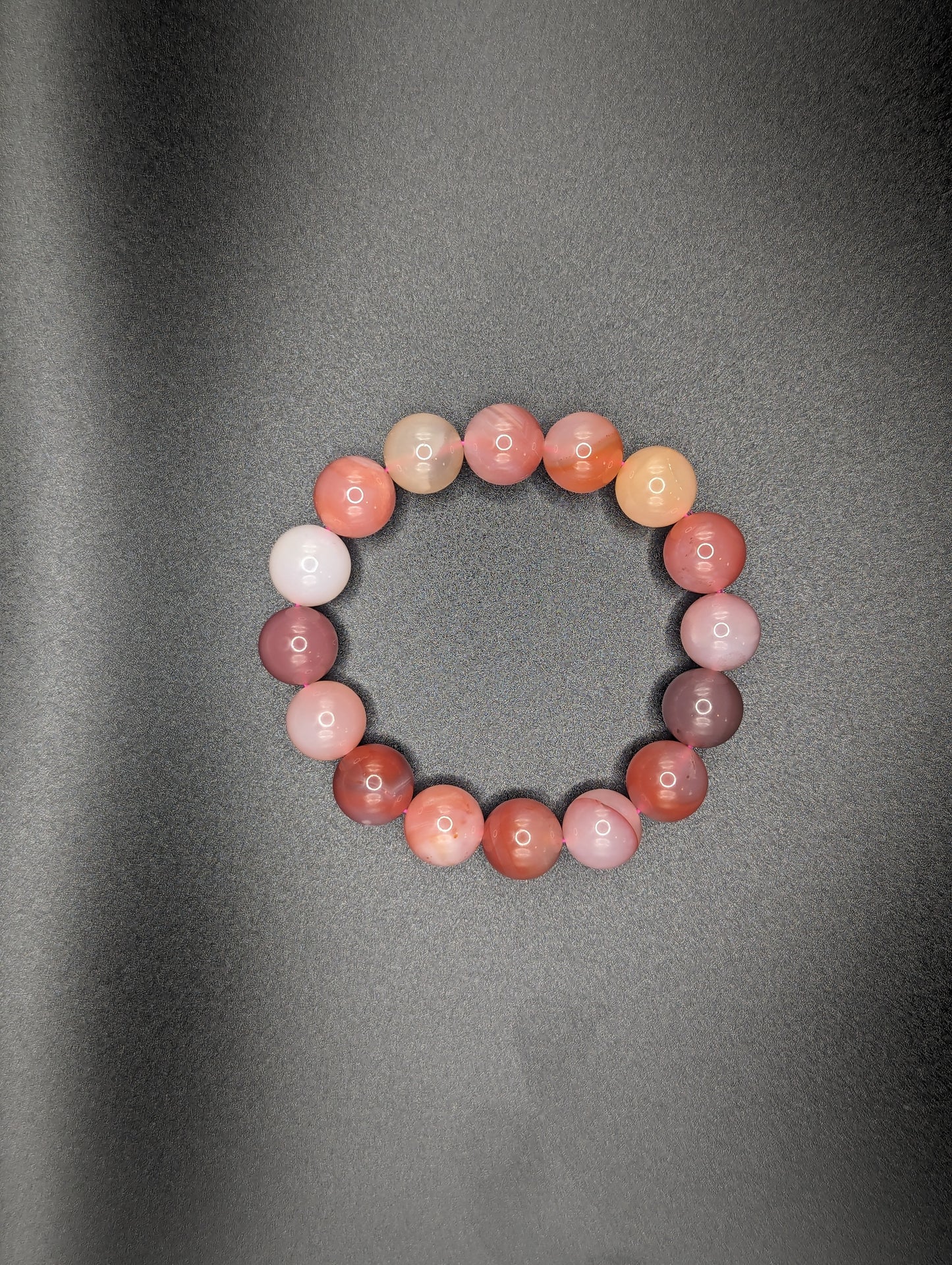 Yan-Yuan Agate Bracelet