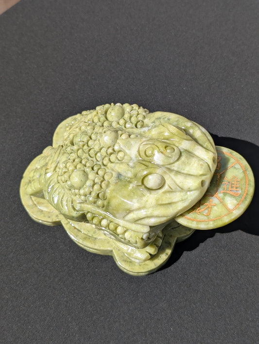 Jade Money Frog Carving – 4.7" | 8.9 lbs