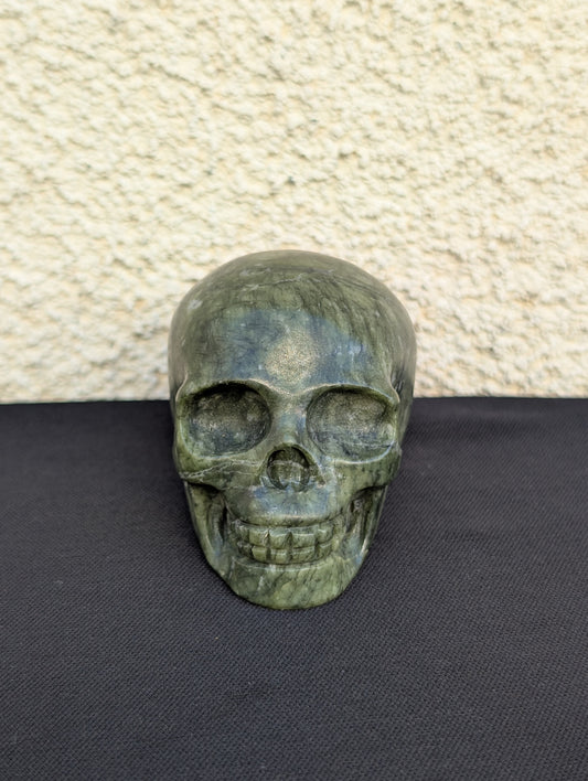 Jade Skull Carving – 2"